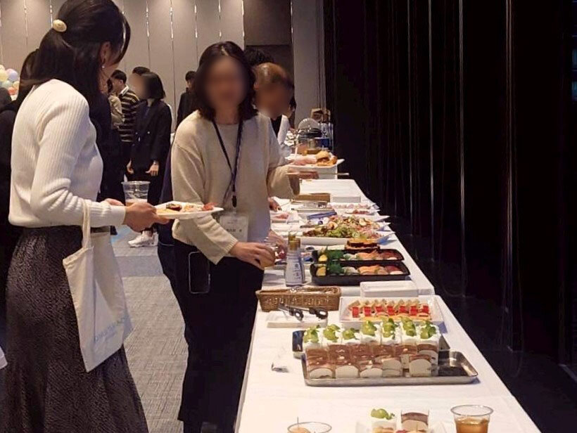 ケータリング料理卓