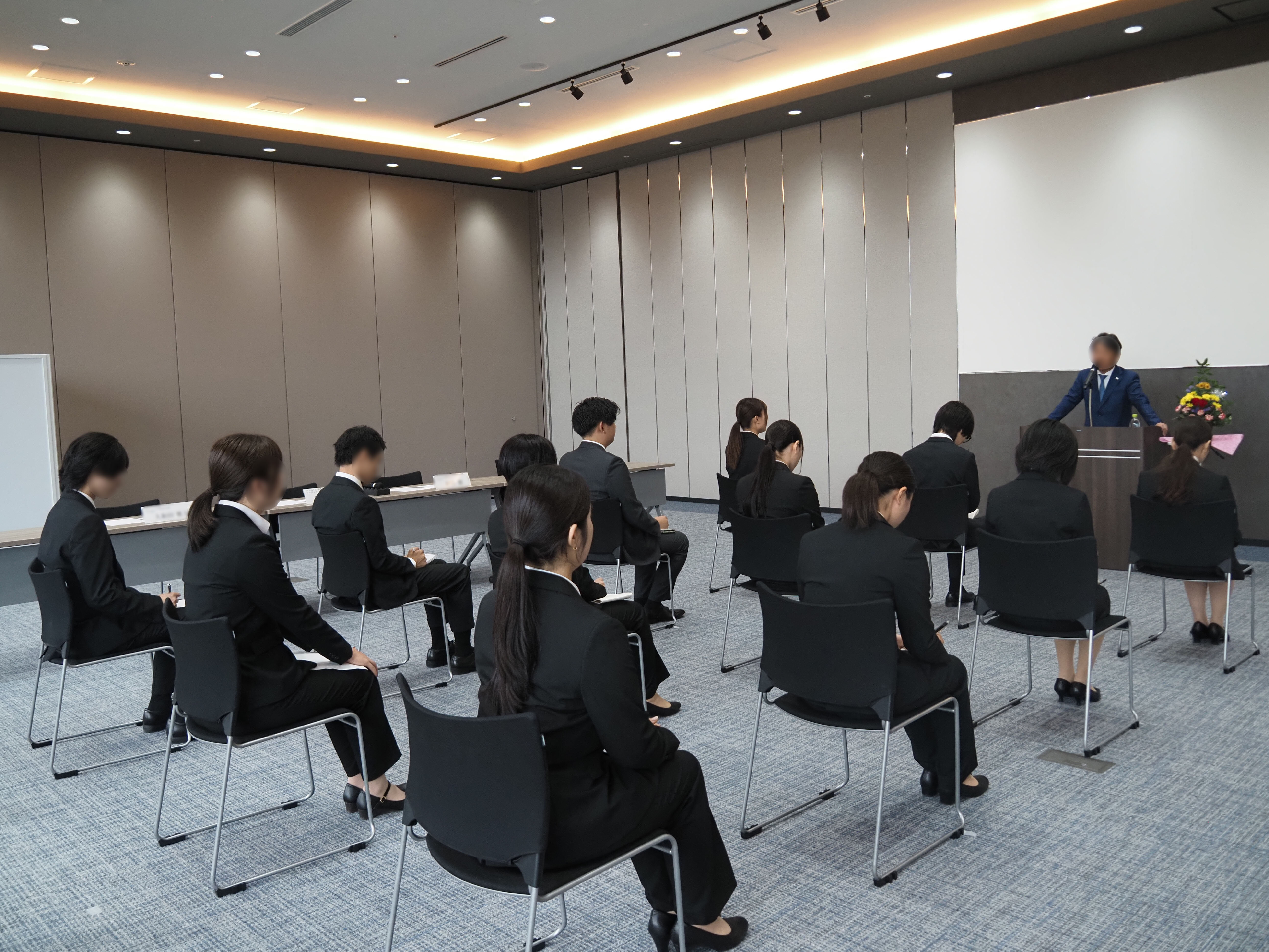 新卒入社者 内定式
