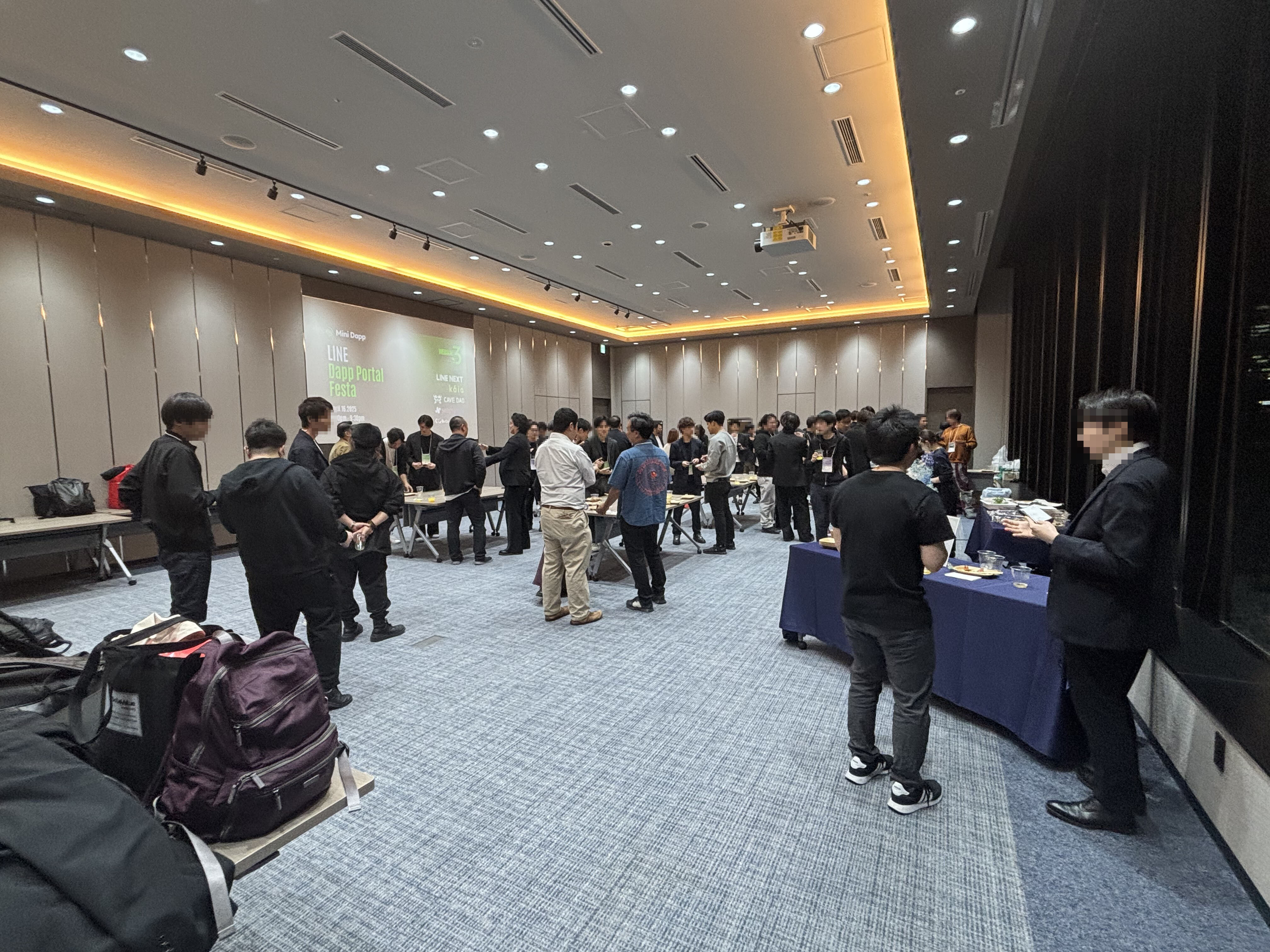 Room B 懇親会会場